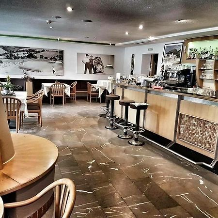Hotel Zum Hasen Теренто Экстерьер фото